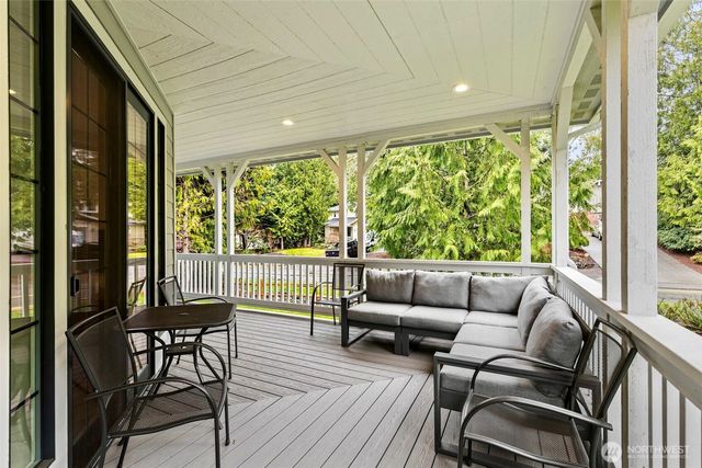 28 Deer Hollow Road, Port Ludlow, WA 98365