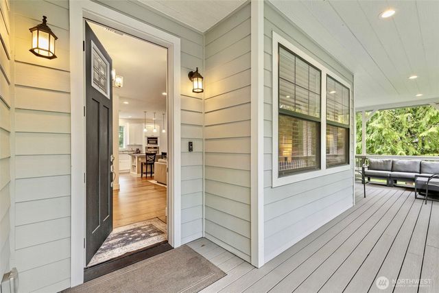 28 Deer Hollow Road, Port Ludlow, WA 98365