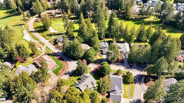 28 Deer Hollow Road, Port Ludlow, WA 98365