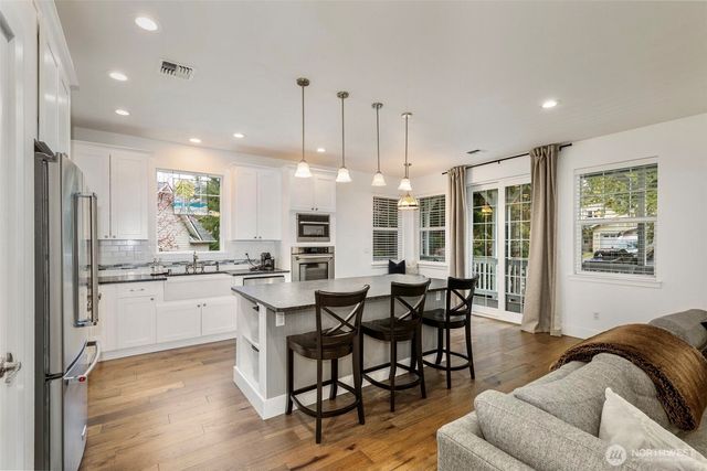 28 Deer Hollow Road, Port Ludlow, WA 98365