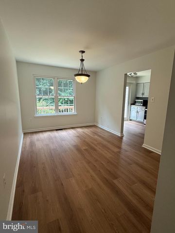 7881 WINTERCRESS LN, Springfield, VA 22152