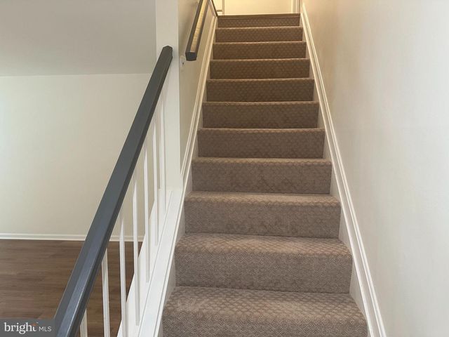 7881 WINTERCRESS LN, Springfield, VA 22152