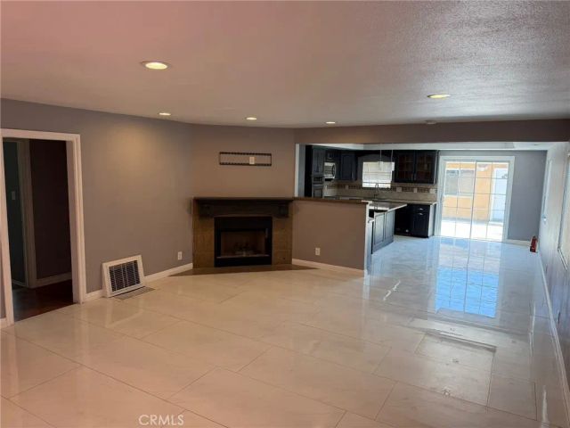 2752 E Harrison, Long Beach, CA 90810
