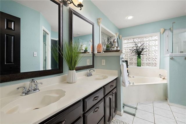 421 Savannah Drive, Pharr, TX 78577