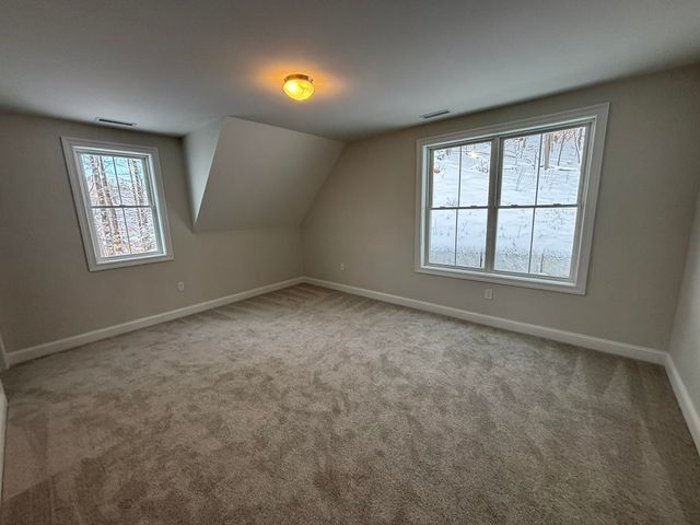 19 Woodmans Lane, Peterborough, NH 03458