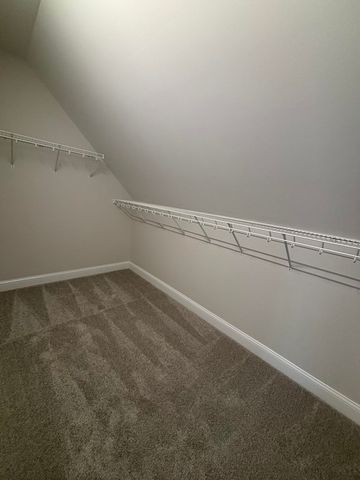 19 Woodmans Lane, Peterborough, NH 03458