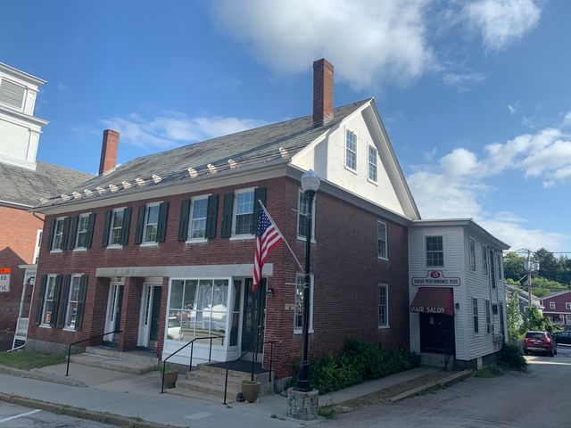 19 Woodmans Lane, Peterborough, NH 03458