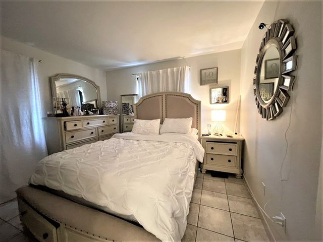 17 Carey Ave G3, Watertown, MA 02472