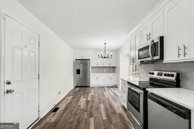 6 Bittersweet Lane, Newnan, GA 30263