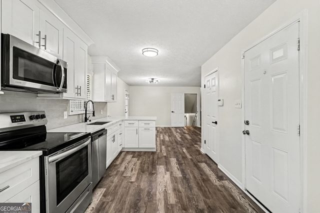 6 Bittersweet Lane, Newnan, GA 30263