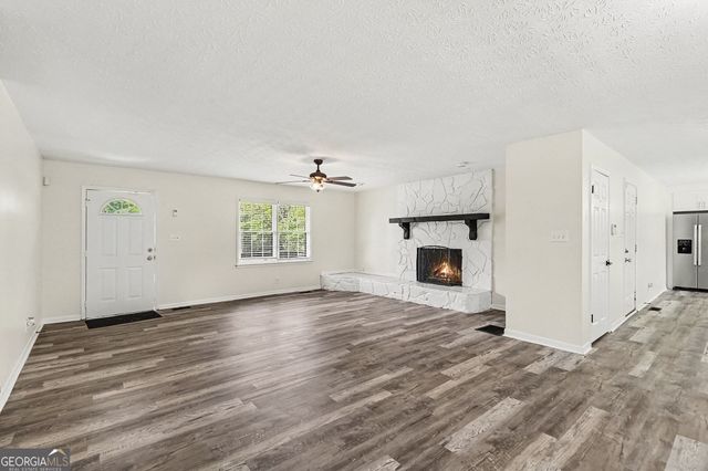 6 Bittersweet Lane, Newnan, GA 30263