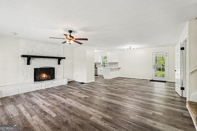 6 Bittersweet Lane, Newnan, GA 30263