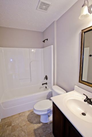 717 Elm St, Clarksville, TN 37040