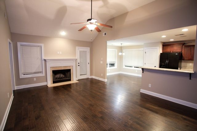 717 Elm St, Clarksville, TN 37040