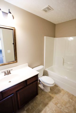 717 Elm St, Clarksville, TN 37040