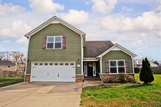 717 Elm St, Clarksville, TN 37040