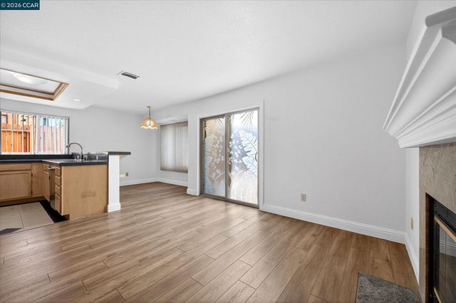 1026 Burnham Dr, Pittsburg, CA 94565