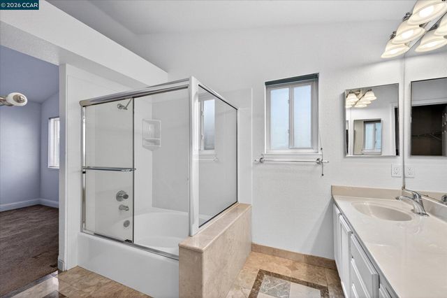 1026 Burnham Dr, Pittsburg, CA 94565