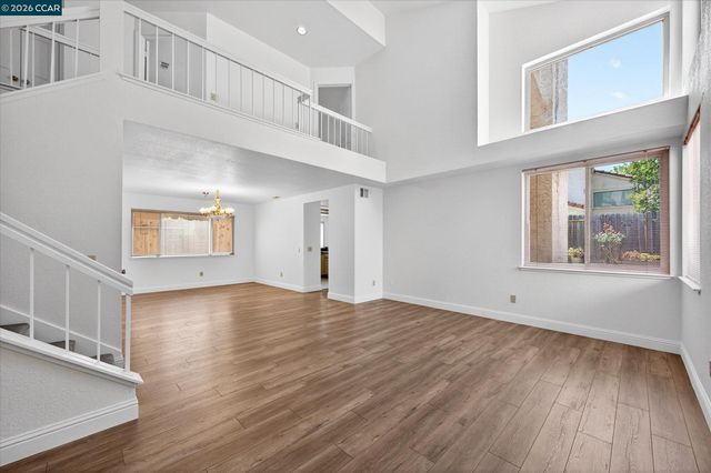 1026 Burnham Dr, Pittsburg, CA 94565