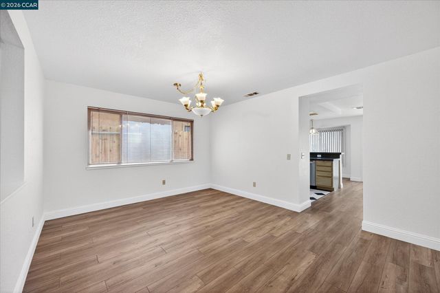 1026 Burnham Dr, Pittsburg, CA 94565