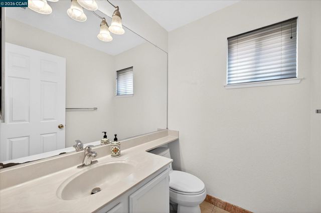 1026 Burnham Dr, Pittsburg, CA 94565