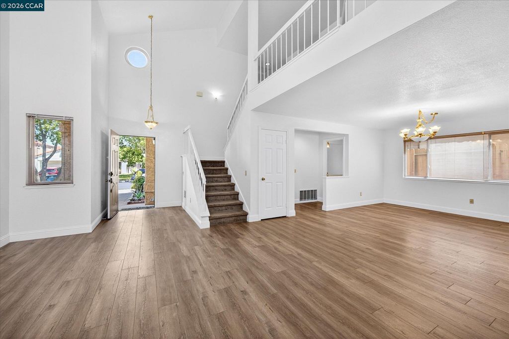 1026 Burnham Dr, Pittsburg, CA 94565