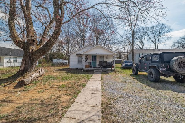 604 E Moore St, Tullahoma, TN 37388