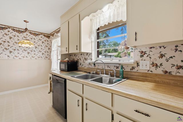 108 Shelia Drive, Warner Robins, GA 31088