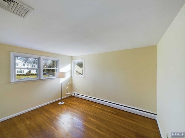 560 Northern Parkway, Ridgewood, NJ 07450