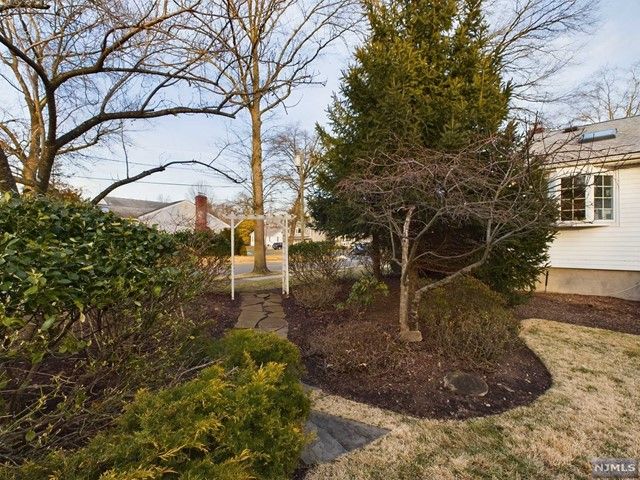 560 Northern Parkway, Ridgewood, NJ 07450