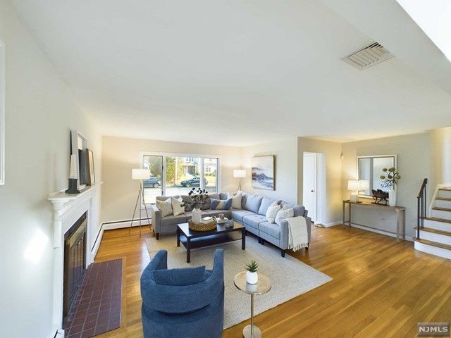 560 Northern Parkway, Ridgewood, NJ 07450