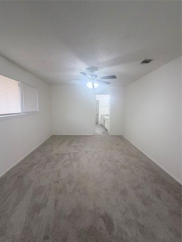 8119 Knightwood Forest Drive, Houston, TX 77088
