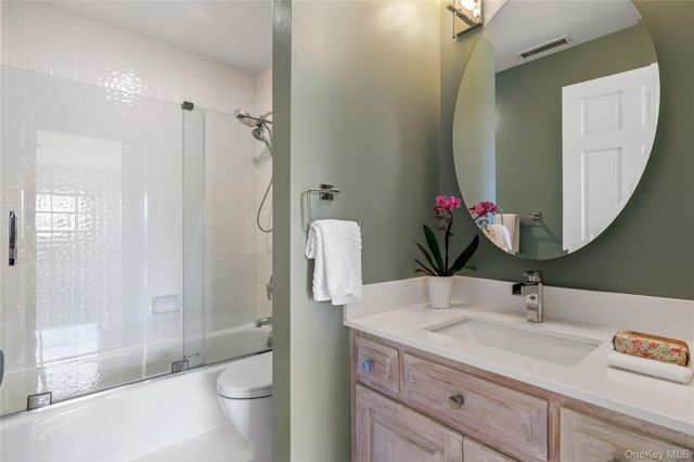 64 BRADFORD Avenue, Rye, NY 10580