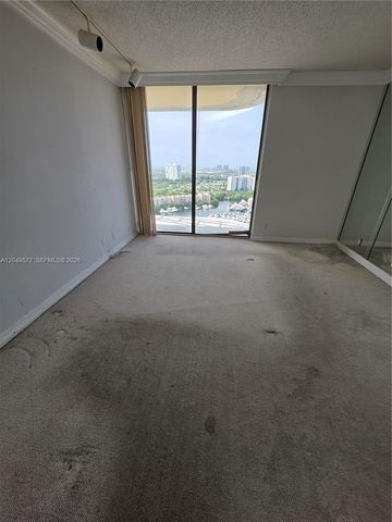 19355 Turnberry Way 25C, Aventura, FL 33180