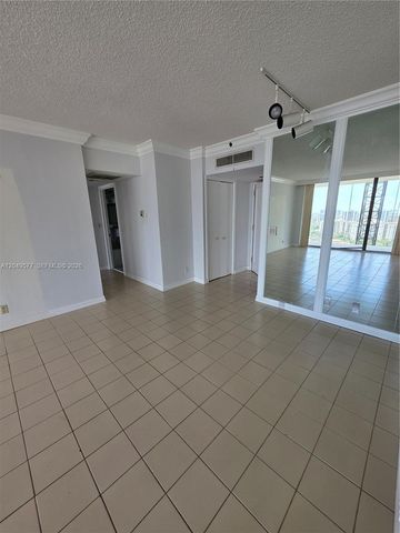 19355 Turnberry Way 25C, Aventura, FL 33180