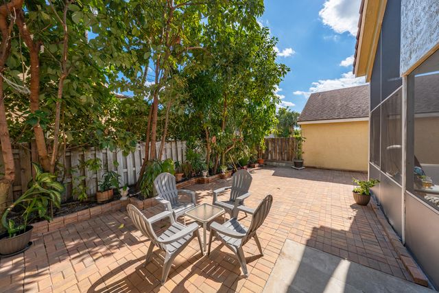 18956 La Costa Lane, Boca Raton, FL 33496