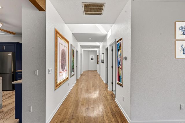 33 Marinero Way, Hot Springs Village, AR 71909