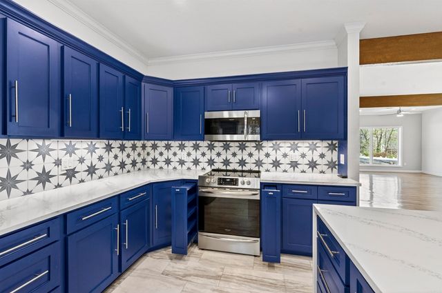 33 Marinero Way, Hot Springs Village, AR 71909