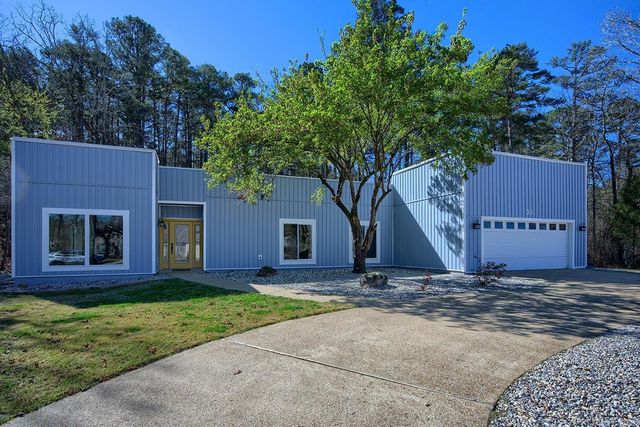 33 Marinero Way, Hot Springs Village, AR 71909