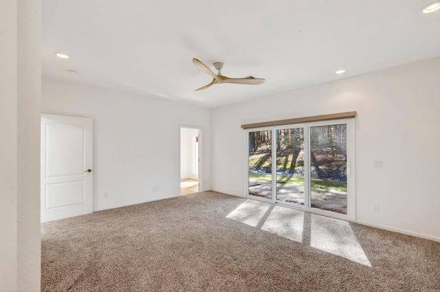 33 Marinero Way, Hot Springs Village, AR 71909