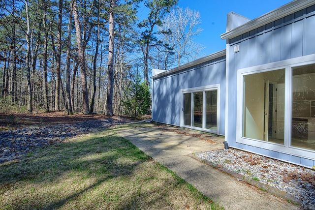 33 Marinero Way, Hot Springs Village, AR 71909