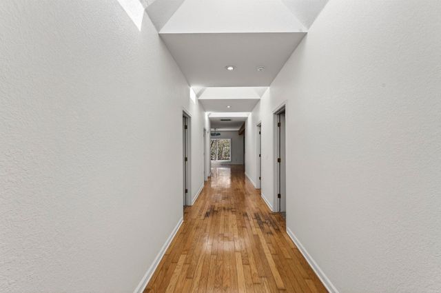 33 Marinero Way, Hot Springs Village, AR 71909