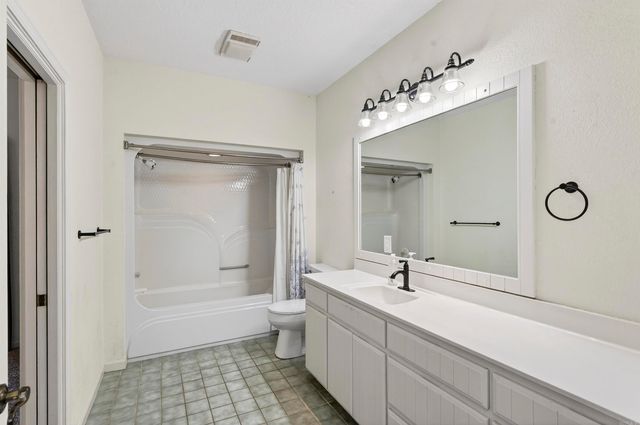 33 Marinero Way, Hot Springs Village, AR 71909