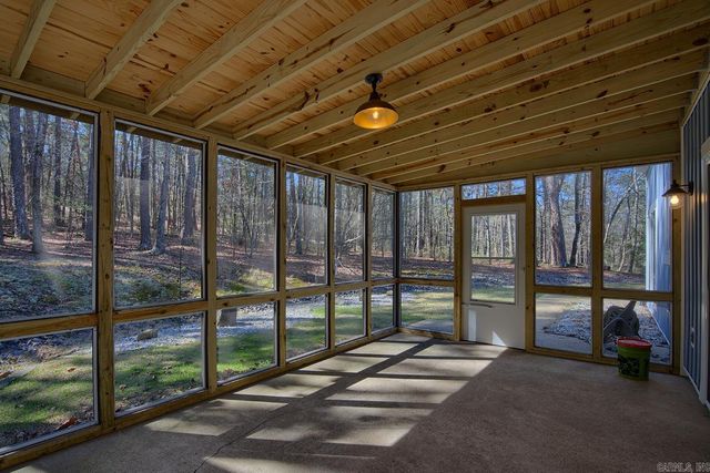 33 Marinero Way, Hot Springs Village, AR 71909