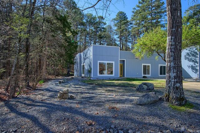 33 Marinero Way, Hot Springs Village, AR 71909