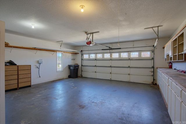 33 Marinero Way, Hot Springs Village, AR 71909