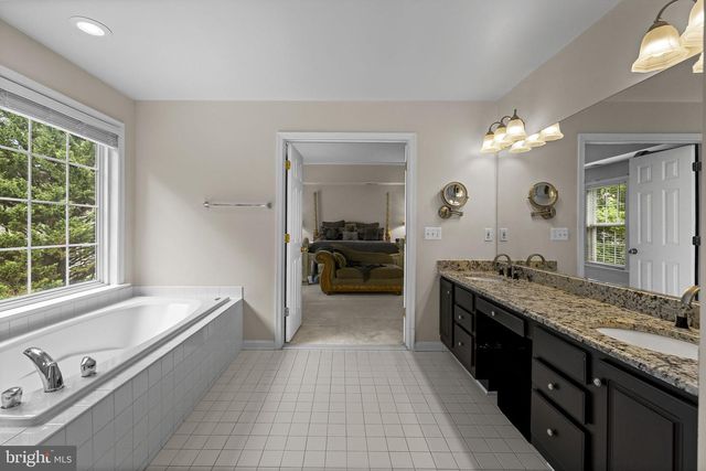 15092 STEPPING STONE DR, Haymarket, VA 20169