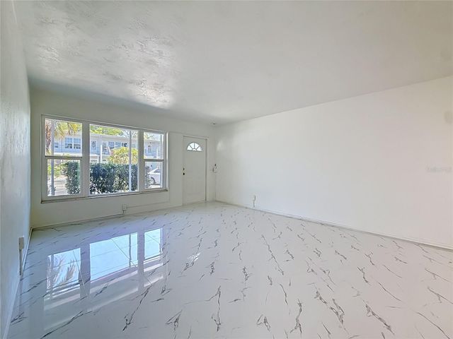 4295 58TH WAY N 1604, Kenneth City, FL 33709