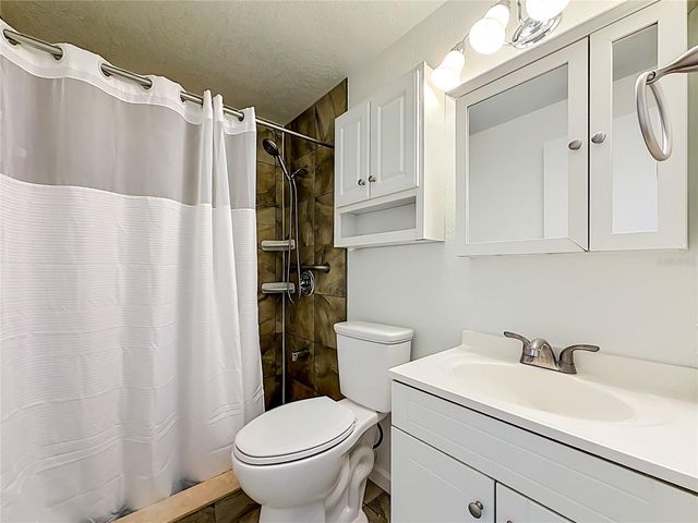 4295 58TH WAY N 1604, Kenneth City, FL 33709