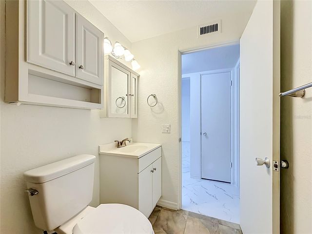 4295 58TH WAY N 1604, Kenneth City, FL 33709